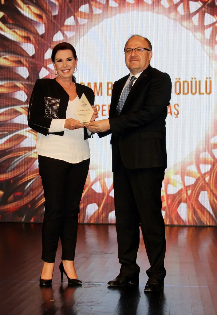 Perihan Savaş: Gençler cep telefonlarından kurtulmalı 1