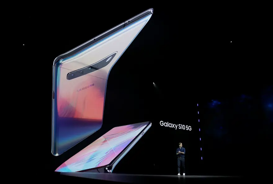 Samsung’un CEO’sundan katlanabilir telefon itirafı 25 Samsung’un CEO’sundan katlanabilir telefon itirafı 25