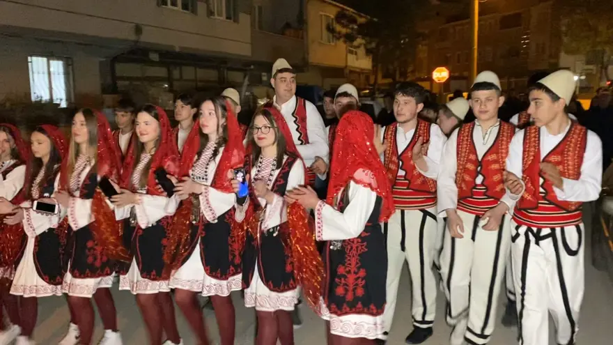 Rumeli ezgileriyle sahur: Sokak sokak dolaştılar 3