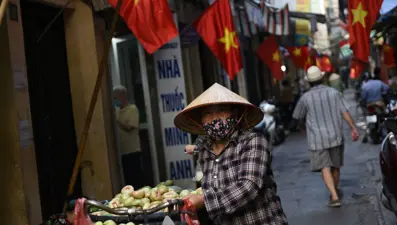 Barlara gülme gazı satan çeteye operasyon: Servet kazandılar