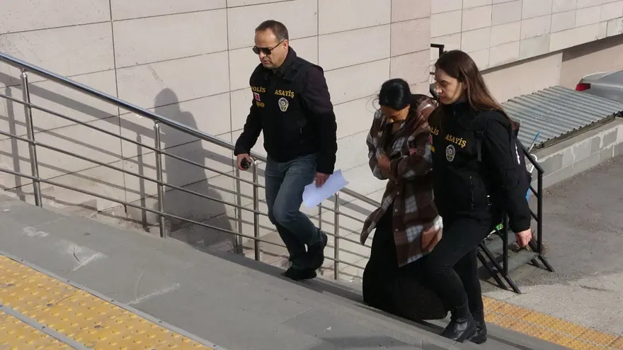 162 ayrı suç kaydı var! 291 yıl hapis cezası bulunan kadın Eskişehir’de yakalandı 3