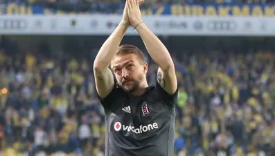 Caner Erkin baba oldu