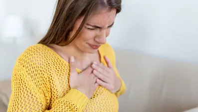 Kalp krizinin 1 ay öncesinden ortaya çıkan belirtileri: 500'den fazla kadın incelendi, sonuçlar çarpıcı