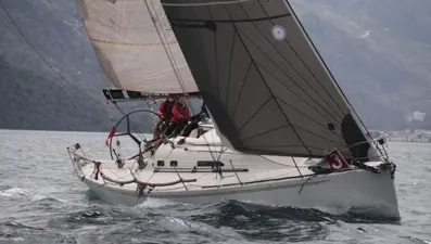 4 denizi 11 günde geçen yelkenciler rekor kırdı