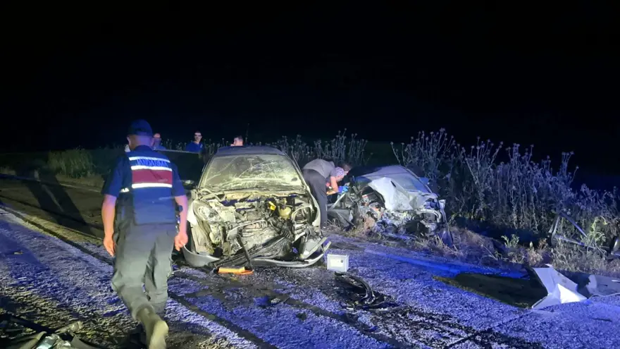 Tekirdağ'da feci kaza | Oğlunun kullandığı otomobili sollamaya çalıştı: 3 ölü, 5 yaralı 2