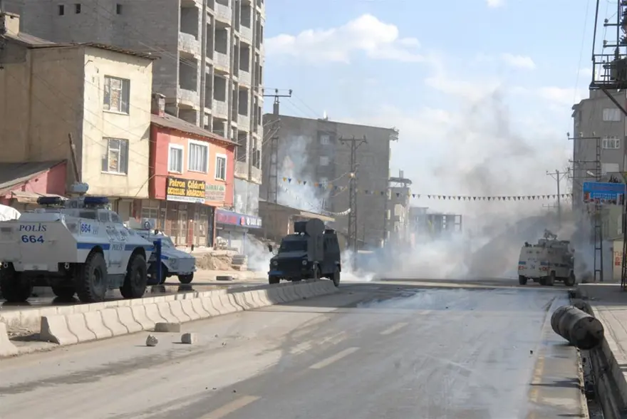 Nusaybin ve Yüksekova'da gerilim 5 Nusaybin ve Yüksekova'da gerilim 5
