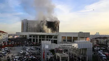 Sağlık Bakanı Demircan'dan hastane yangınıyla ilgili açıklama