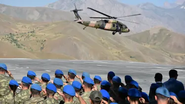 SON DAKİKA: Hakkari'de 8 terörist etkisiz hale getirildi