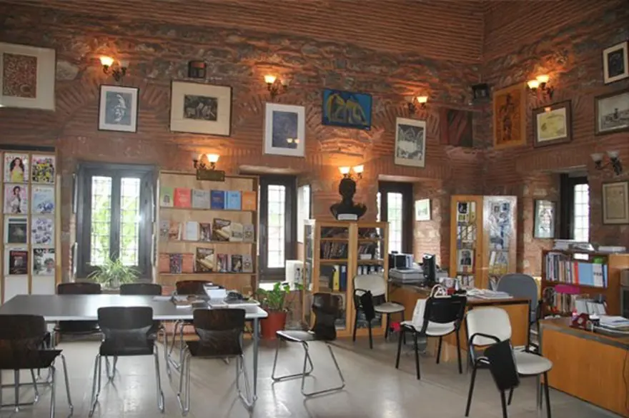 KADIN ESERLERİ KÜTÜPHANESİ / İSTANBUL 7