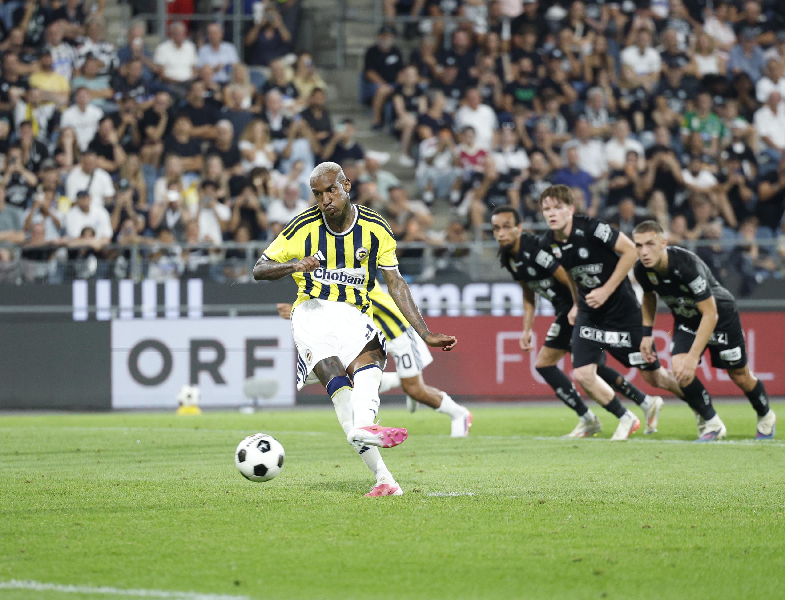 Anderson Talisca'nın Sturm Graz maçındaki penaltısı tarihe geçti