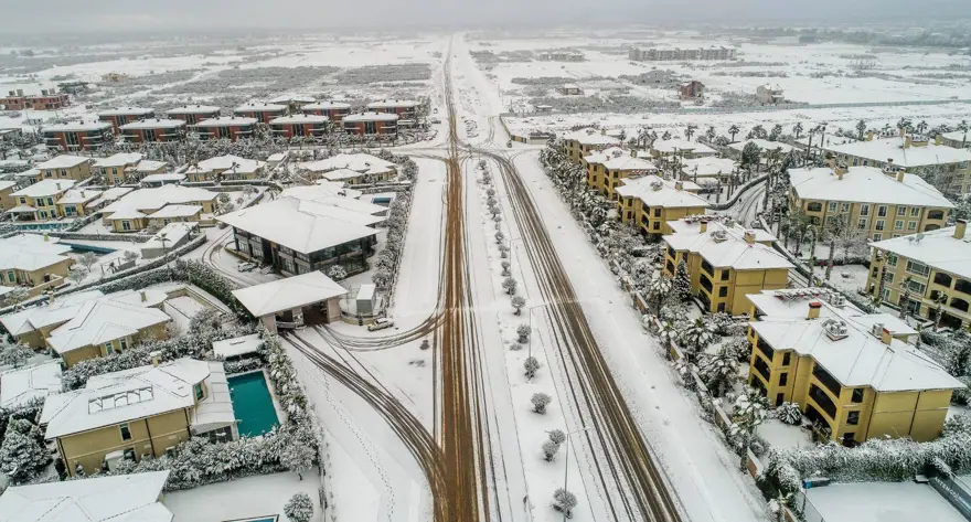 Antalya’ya 29 yıl sonra kar yağdı 37 Antalya’ya 29 yıl sonra kar yağdı 37
