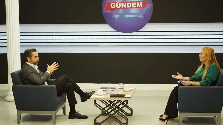 CANLI YAYINDA SKANDAL 8