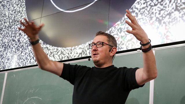 NASA'dan ayrılıp Türkiye'ye döndü, şimdi üniversitede ders veriyor