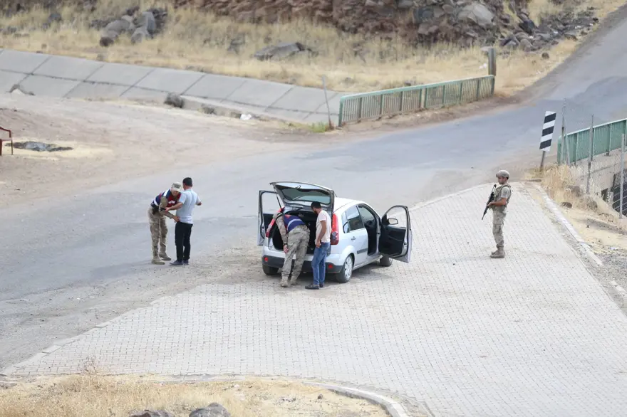 Kayıp Narin bulundumu? Narin Güran’ı arayan ekipler ihbar üzerine harekete geçti: Çalışmalarderede yoğunlaştı 21