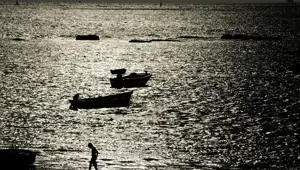 Avrupa'ya kaçmak isteyen göçmenler denize atıldı: 4 ölü