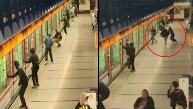 Prag metrosunda boyalı saldırı: Yolcular müdahale etti