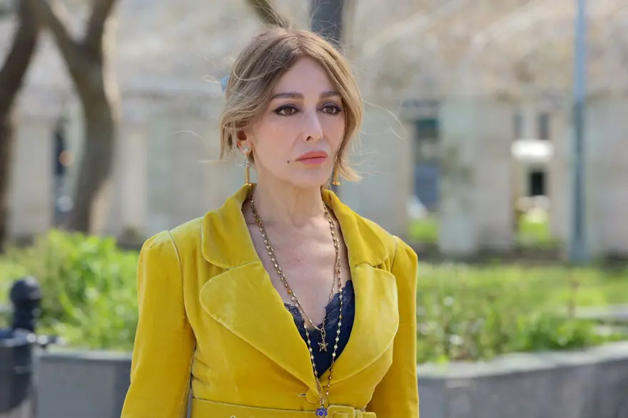 SÜREYYA ÖĞRETMENLİĞE DÖNDÜ 10