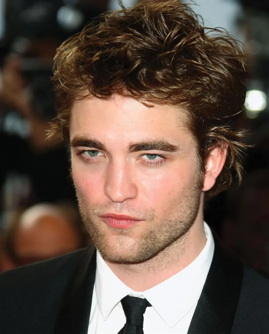 50-Robert Pattinson 