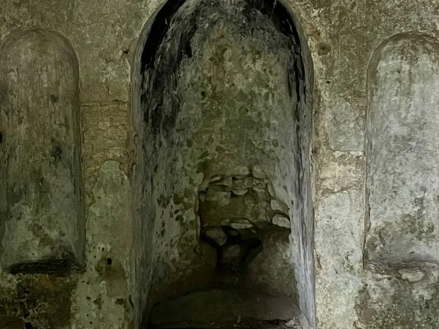 Bağcılar'da şapel keşfedildi 6 Bağcılar'da şapel keşfedildi 6