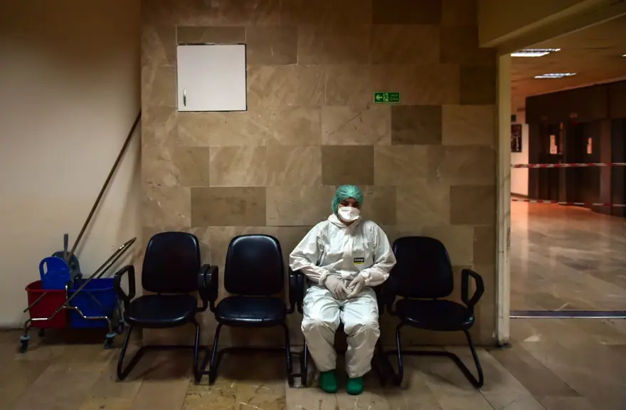 İstanbul'daki corona virüs savaşı böyle görüntülendi 22