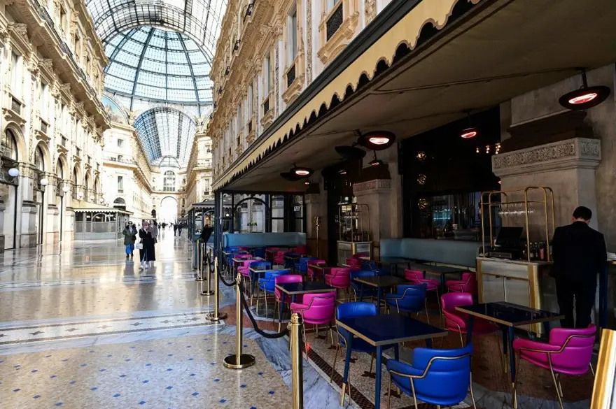 İtalya'da kız kardeşi karantinada ölen İtalyandan isyan çağrısı: Yardım edin 18