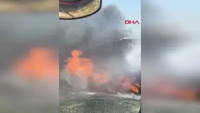 Seyir halindeki TIR alev alev yandı