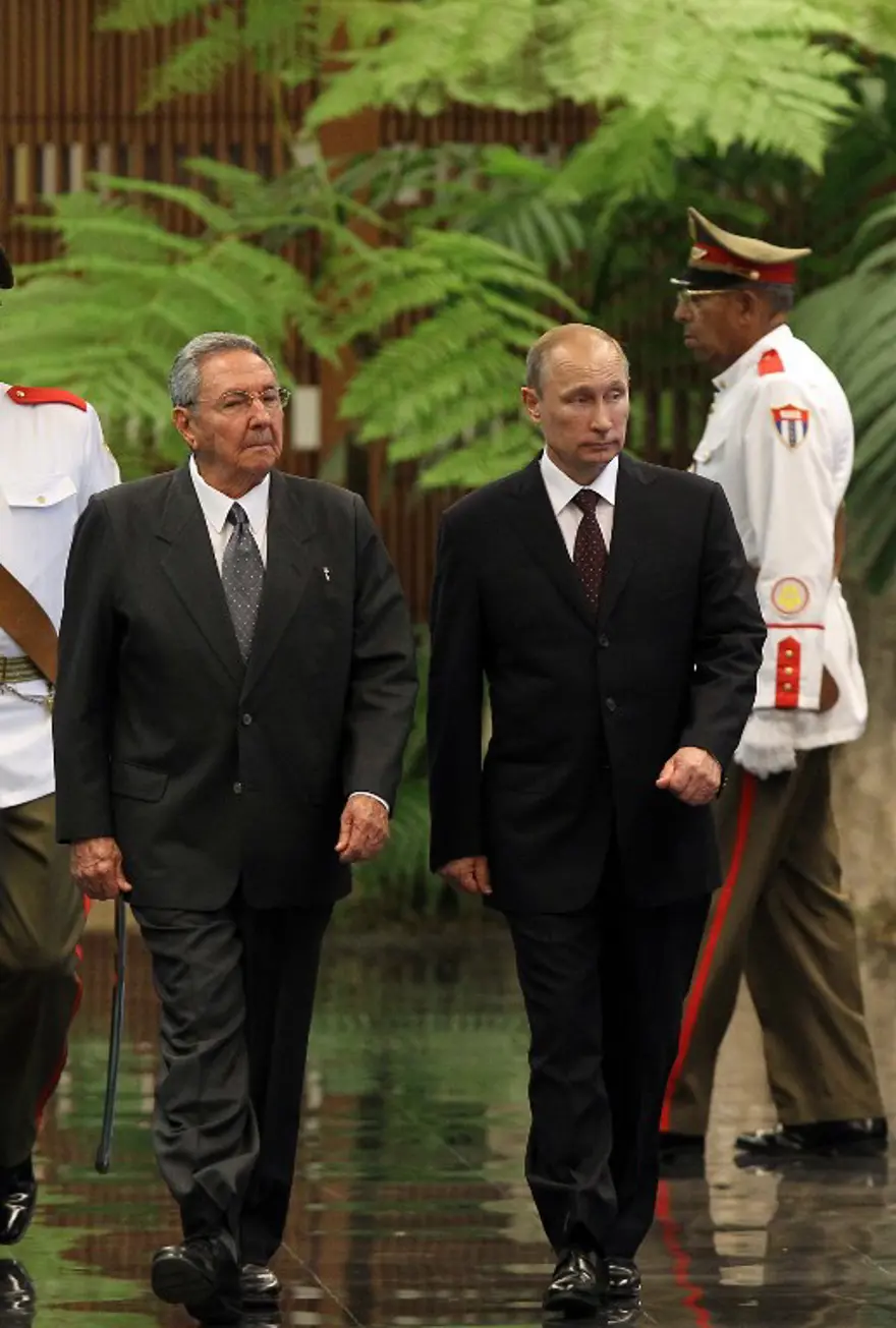 Putin Küba'da 15