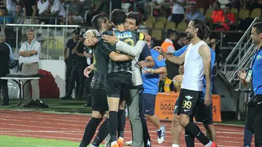 Akhisar Belediyespor evinde galip