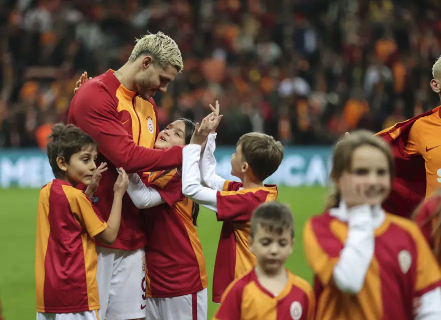 Galatasaray, Alanyaspor karşısında 4 golle kazandı 9