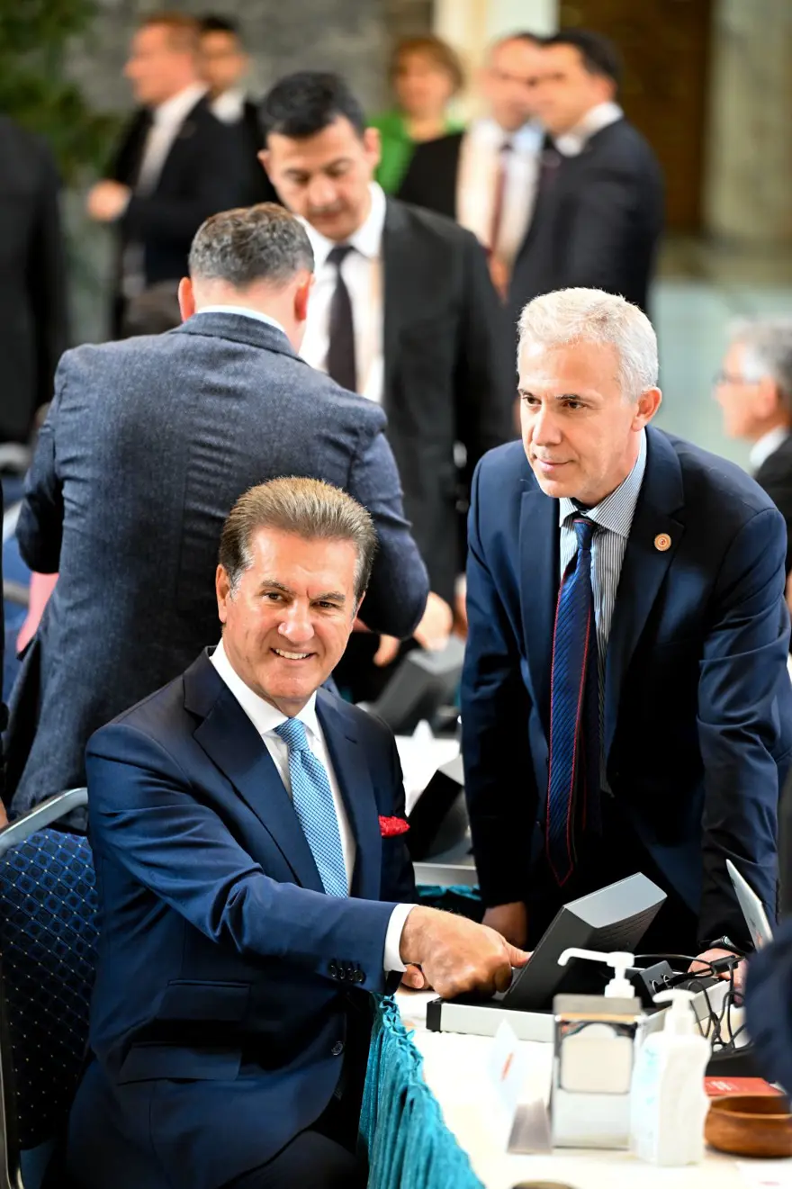 Milletvekilleri kayıt yaptırıyor 1