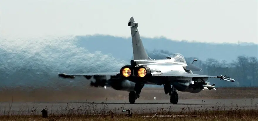 NATO'nun kimlik kartı 21