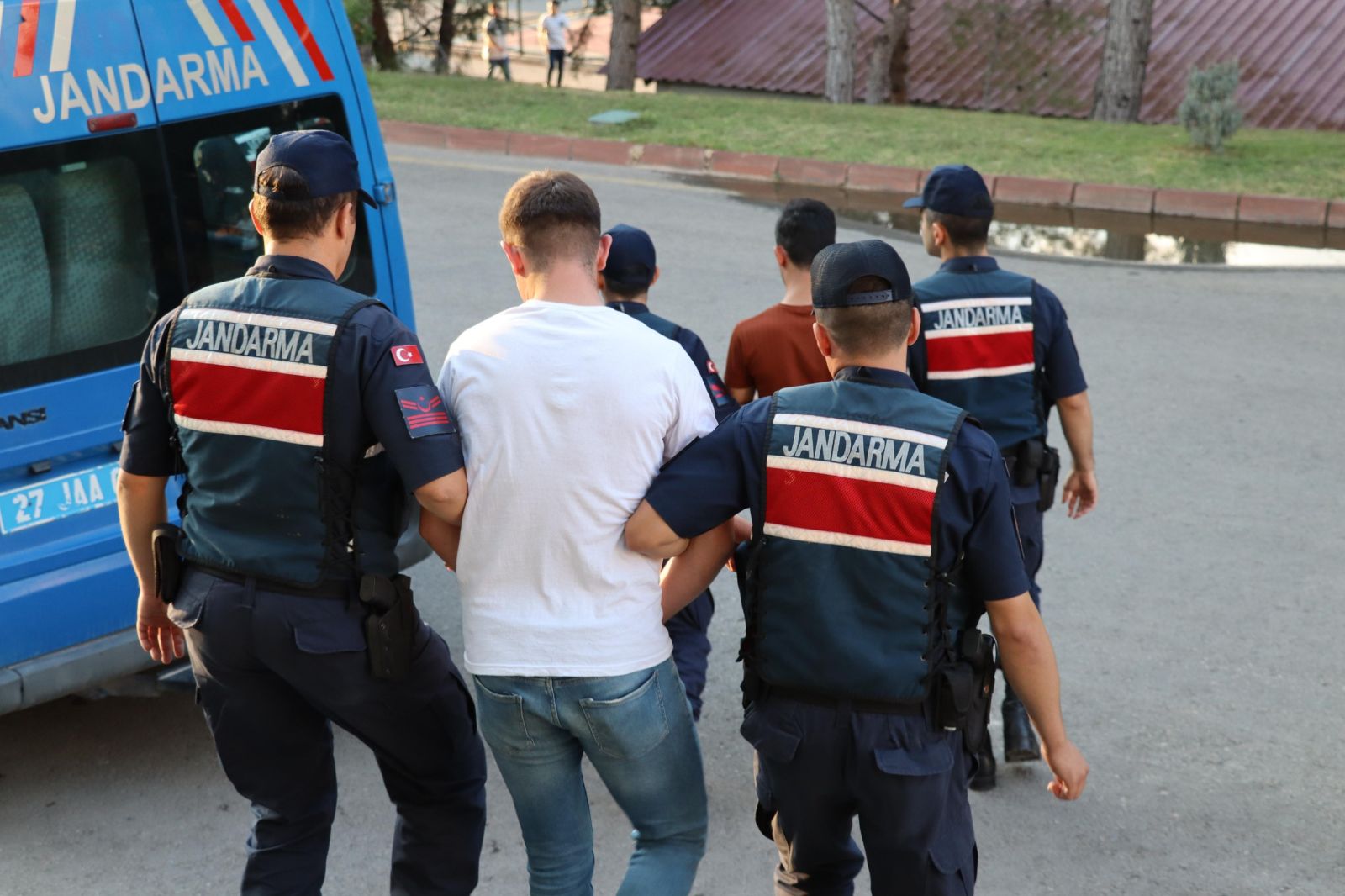 Kesinleşmiş hapis cezası olan hükümlüler yakalandı