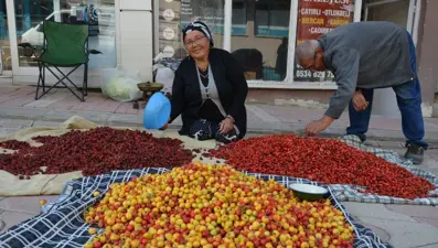 Dağlarda yetişiyor, tezgahta yerini aldı:  Toplaması çok zahmetli