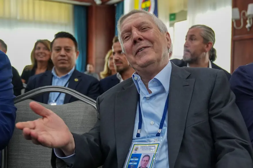 Fenerbahçe Kulübü Yüksek Divan Kurulu toplantısı başladı: Ali Koç ve Aziz Yıldırım bir arada! 5 Fenerbahçe Kulübü Yüksek Divan Kurulu toplantısı başladı: Ali Koç ve Aziz Yıldırım bir arada! 5