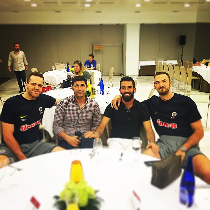 Arda Turan'ın 15 milyon euroluk malikanesi 228 Arda Turan'ın 15 milyon euroluk malikanesi 228