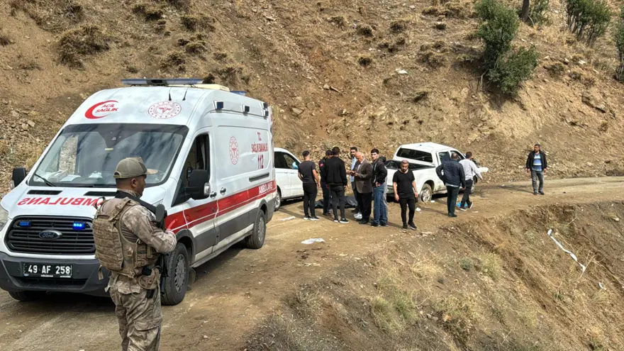 Önce şehitten sonra ailesinden acı haber: Cenaze için yola çıkan yakınları şarampole yuvarlandı 8 Önce şehitten sonra ailesinden acı haber: Cenaze için yola çıkan yakınları şarampole yuvarlandı 8