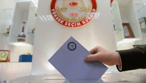 Türkiye sandık başında: Oy verme kaçta bitecek? (Oy kullanma saatleri) Türkiye sandık başında: Oy verme kaçta bitecek? (Oy kullanma saatleri)