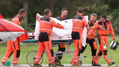 Slovakya Başbakanı Fico'ya silahlı saldırı: Hastaneden taburcu edildi