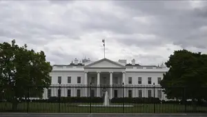 ABD Kanada, Meksika ve Çin'den ithalata yeni gümrük vergileri getirdi