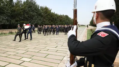 Bakan Güler ve komutanlar Anıtkabir'de