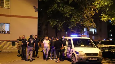 Merakı başına iş açtı: Silah seslerini duyup balkona çıkınca vuruldu