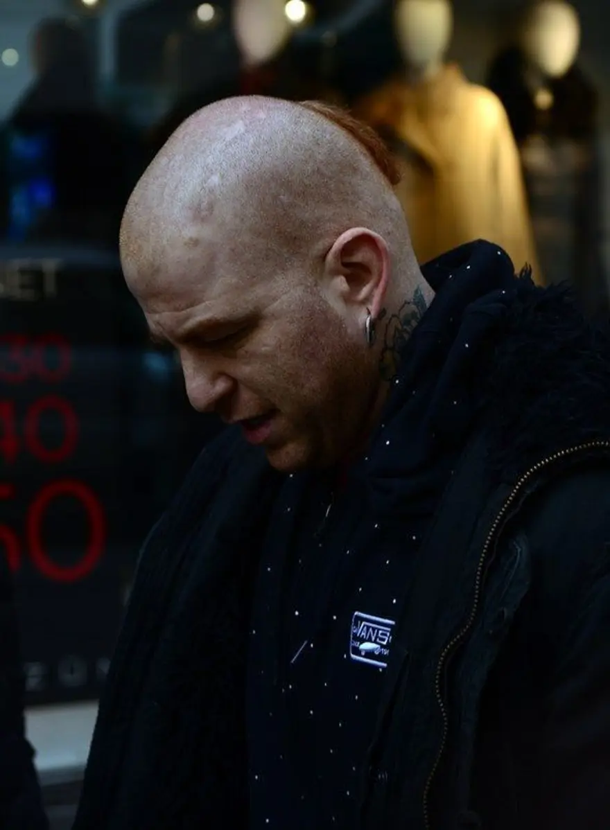 Gökhan Özoğuz fiyatı 5.5 milyon liraya çıkardı (Karagümrük’te villa) 3 Gökhan Özoğuz fiyatı 5.5 milyon liraya çıkardı (Karagümrük’te villa) 3