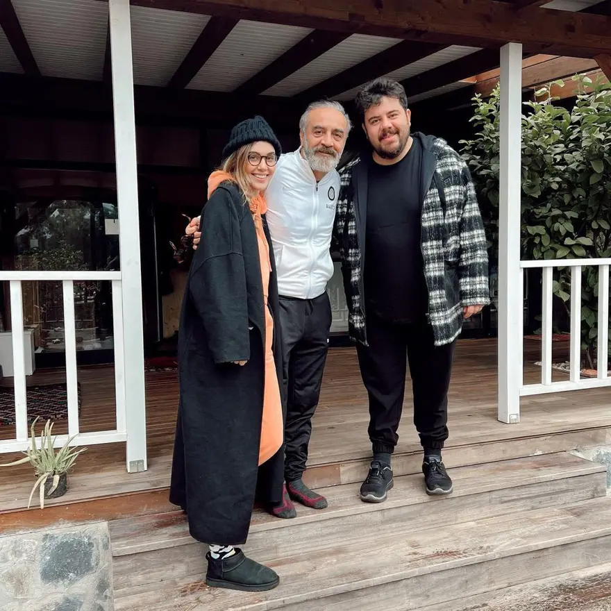 "YILMAZ ERDOĞAN'I BABAM YERİNE KOYARIM" 1 "YILMAZ ERDOĞAN'I BABAM YERİNE KOYARIM" 1