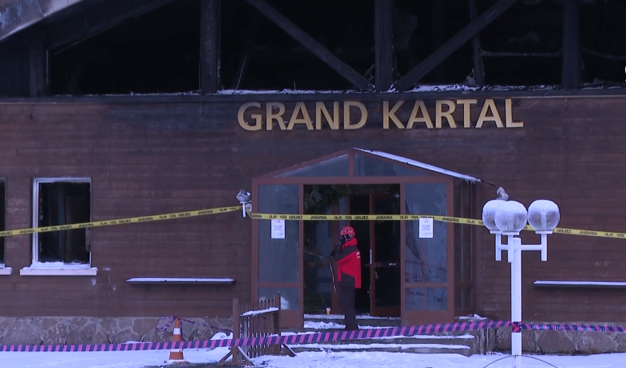 Kartalkaya'daki otel yangını faciası: Bilirkişi heyeti Grand Kartal Otel'de inceleme yaptı 3