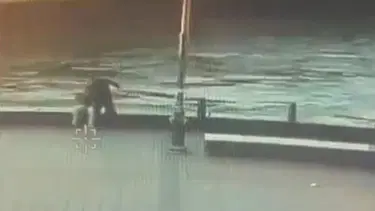 İstanbul'da korkunç cinayet: Sahilde oturan adamı 'Yan baktın' diyerek denize attı