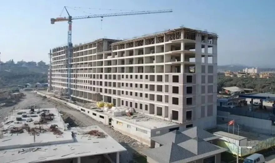 DEPREM YÖNETMELİĞİNE UYMUYOR 9