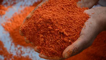 16 çeşit malzemeden yapılıyor, 16 gün yoğuruluyor: "Bunu içen grip olmaz"