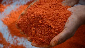 16 çeşit malzemeden yapılıyor, 16 gün yoğuruluyor: "Bunu içen grip olmaz"