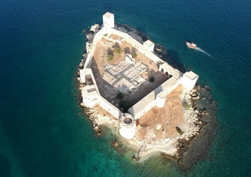 M.Ö 2'nci yüzyıldan günümüze Kızkalesi 2