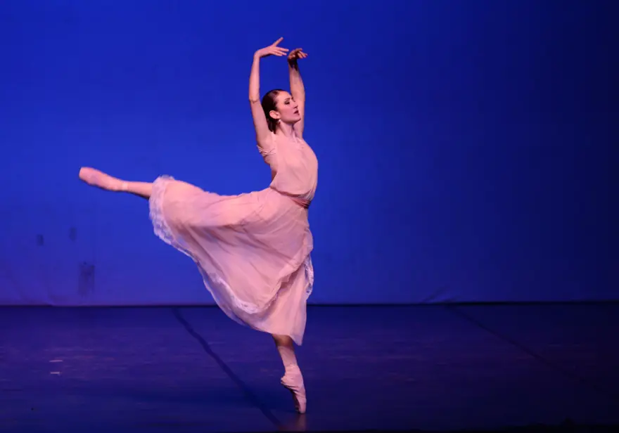 Balenin yıldızları yer çekimine meydan okudu 1 Balenin yıldızları yer çekimine meydan okudu 1